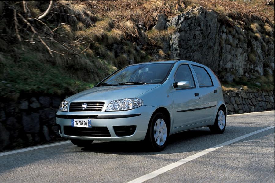  Fiat Punto 2003 года  (фото 25 из 67)
